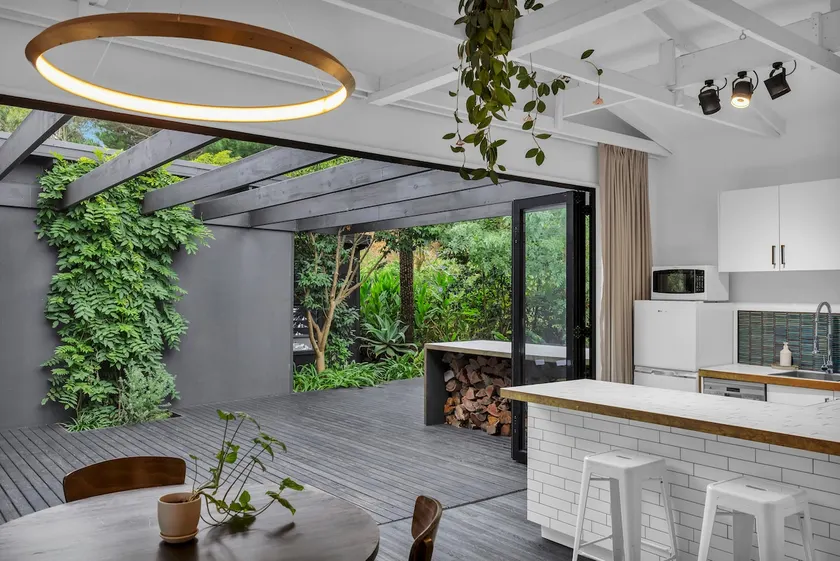Secluded Hideaway on the beach near Phillip Island - Image 1