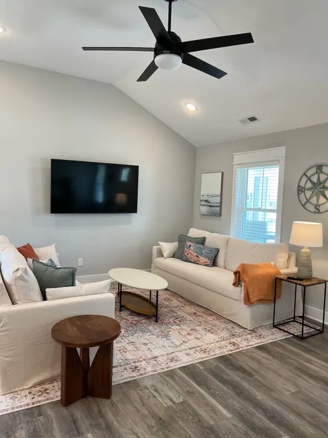 2 Bed 2 bath - sound view- Dog friendly - Image 1