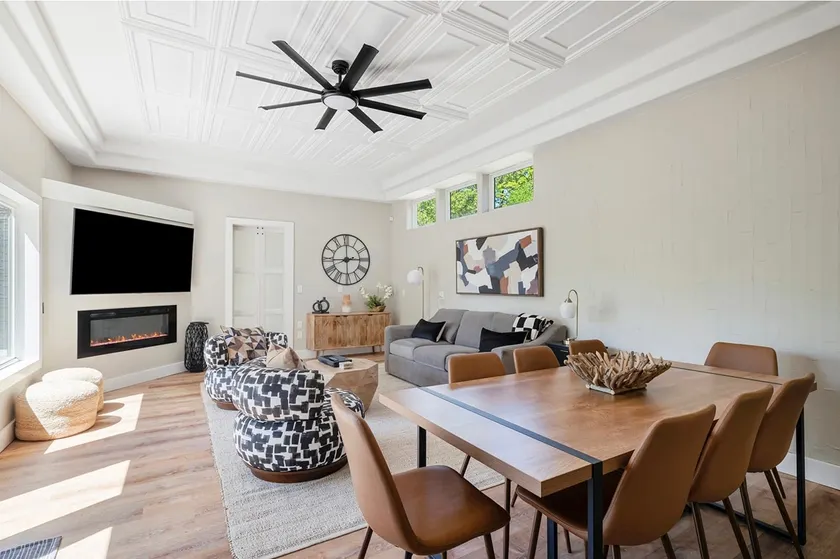Gorgeous “Midnight Oasis” 3BR 2BA/Hot Tub - Image 1