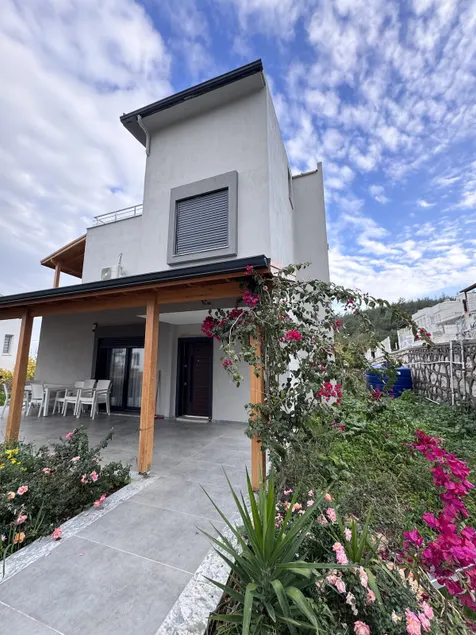 New Triplex in Karaburun BegonVIL-LA - Image 1