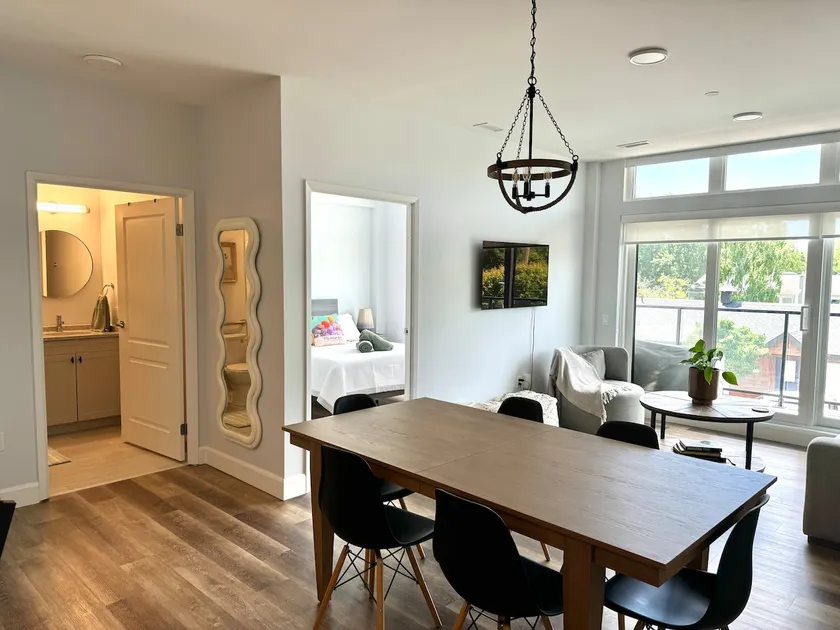 Grand Bend Escape Central Luxury - Image 1