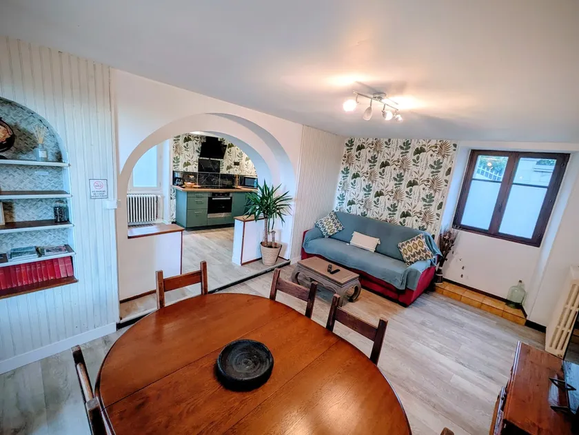 Detached house, Single-story, comfort/amenities - Image 1