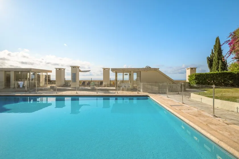 Les Miradors: quiet apartment, swimming pool, parking - Image 1