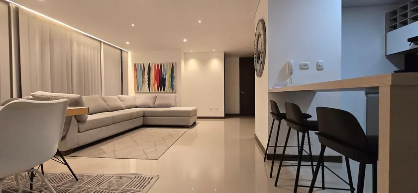 Luxury Club House Apartment - Image 1