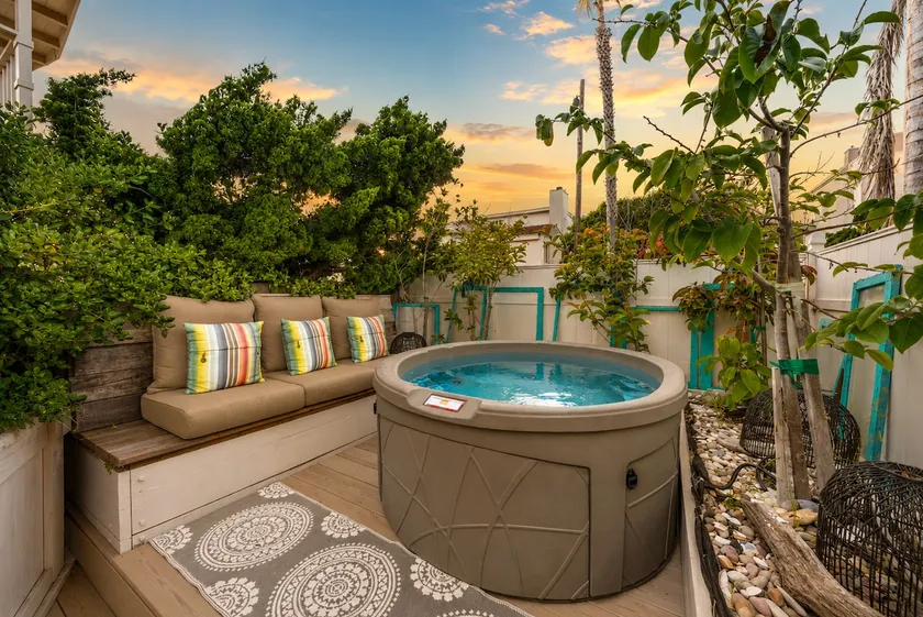 25%Off Aug Great 4 Families, Walk 2 Beach, Jacuzzi - Image 1