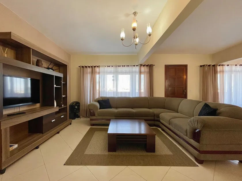 10 Guests Downtown – Large Apartment in Campo Largo - Image 1