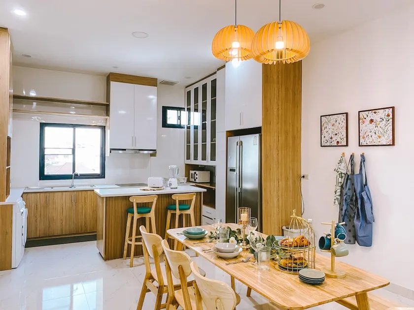 2 Bedroom 2 Bathroom, 120 Sqm. Spacious Room - Image 1