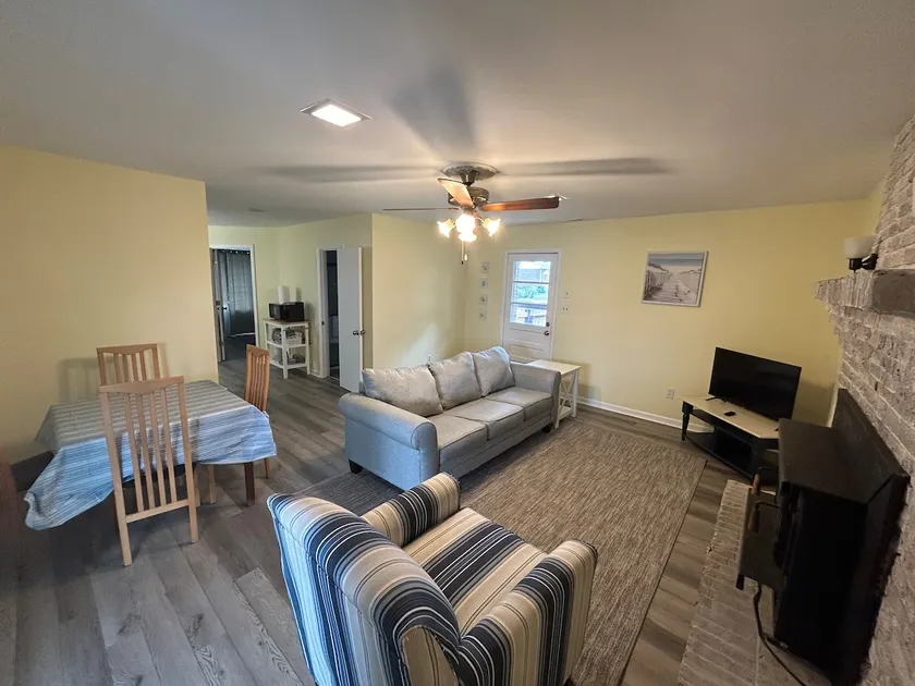 Vacation home base - Image 1
