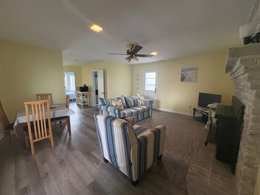 Vacation home base - Image 1