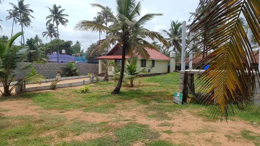 Sea facing property | 2 Beds (1 Double + 1Sofabed) - Image 1