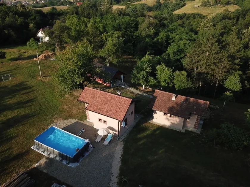 Weekend house with pool ”Whisper of the Forest” - Image 1