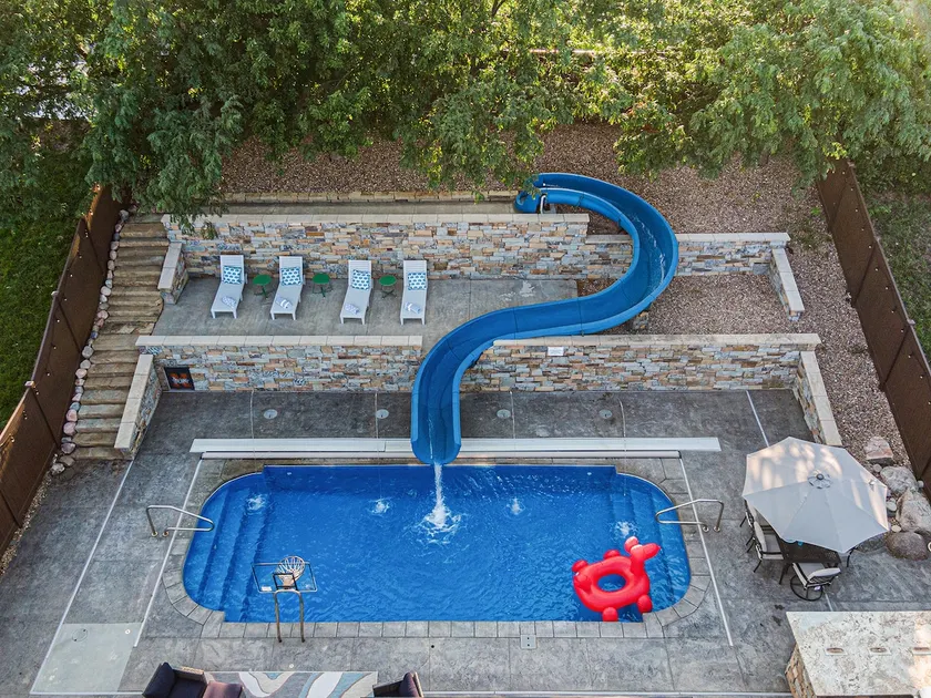 Resort Style Gem/Pool Slide/The pool is OPEN - Image 1