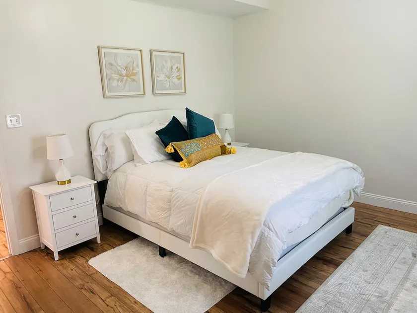 Modern Lynchburg Apartment - Image 1