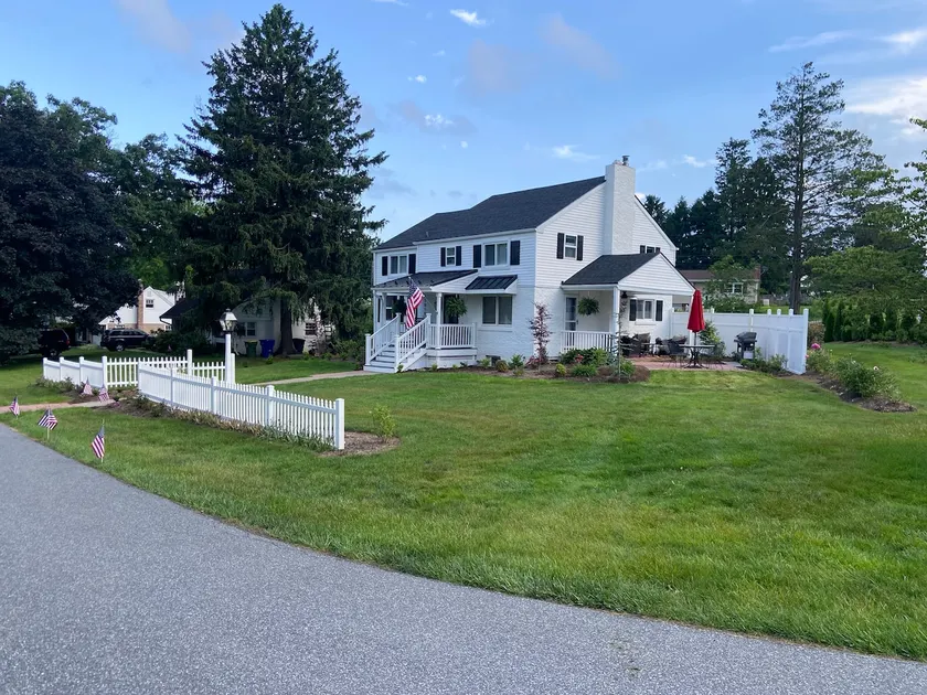 The Boho Farmhouse - Image 1