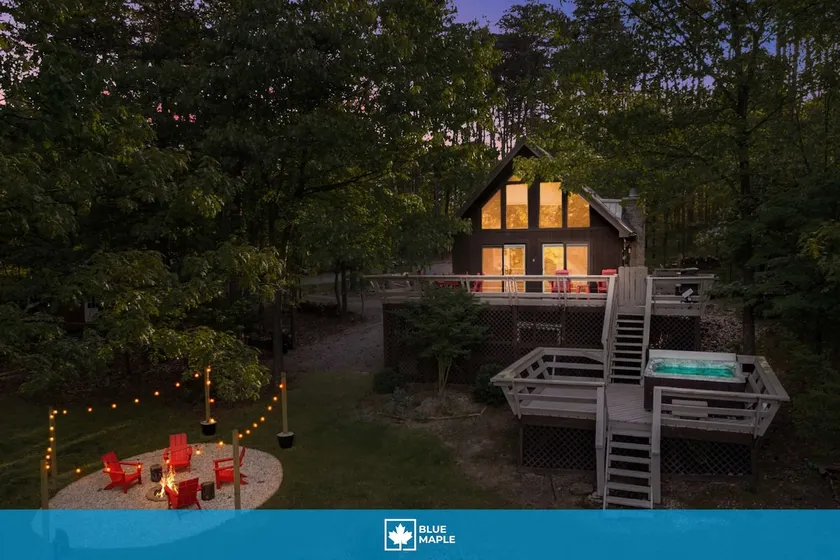 Dog-Friendly Chalet w/Hot Tub, Fire Pit & Deck - Image 1