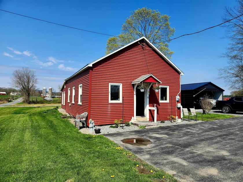 School House or Balloon BNB - Image 1