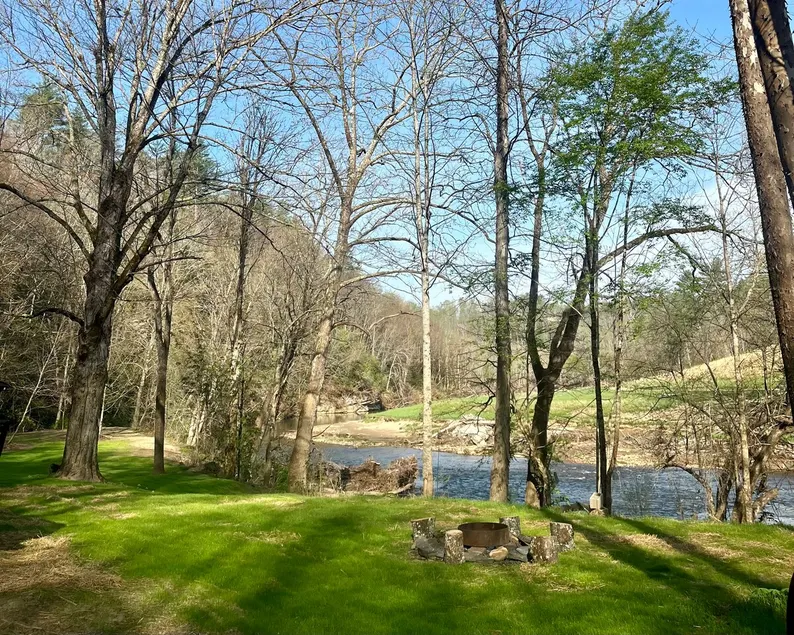 Mtn Retreat, River Access, Fire Pit, WiFi, Grill! - Image 1