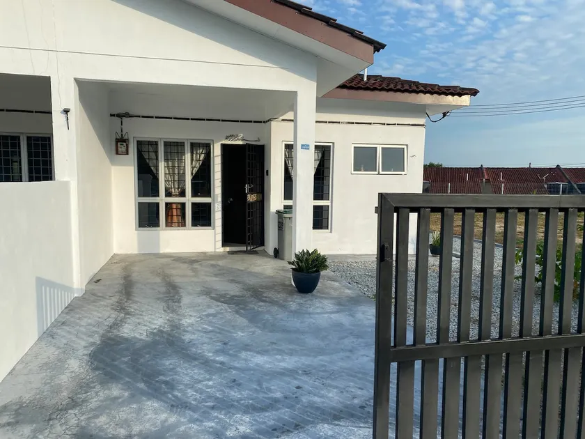 House 2029 - Image 1