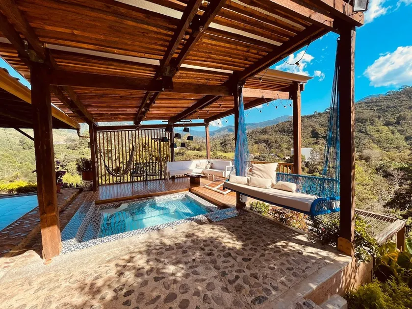 Garden villa - Image 1