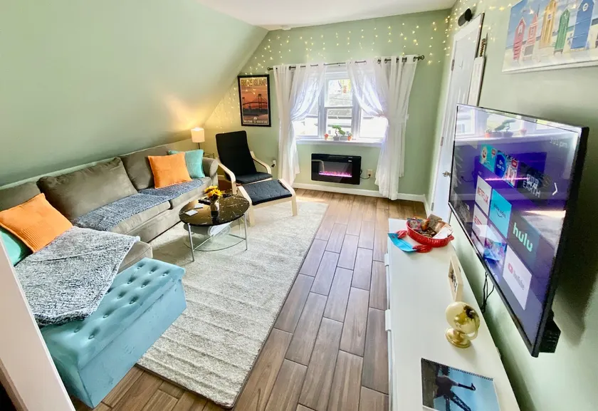 PVD Penthouse | Min to Brown, PC, RISD, Downtown! - Image 1