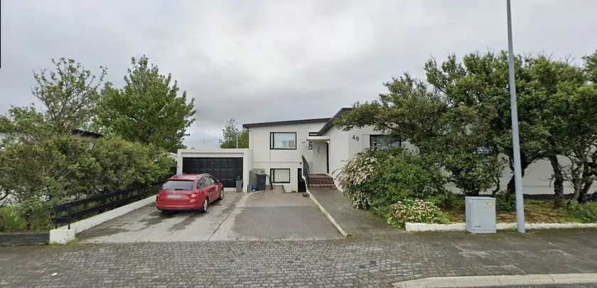 Great location in Keflavik. Faxabraut 49. - Image 1