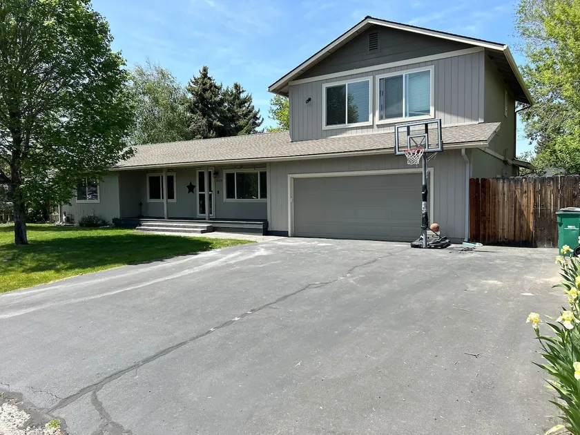 Basins Best 4 Bedroom Home - Image 1