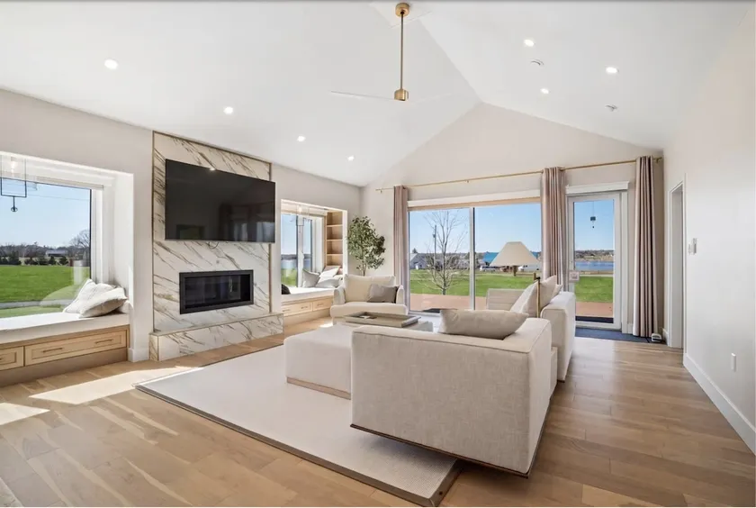 Brudenell Riverview Estate-Luxury Home by River - Image 1