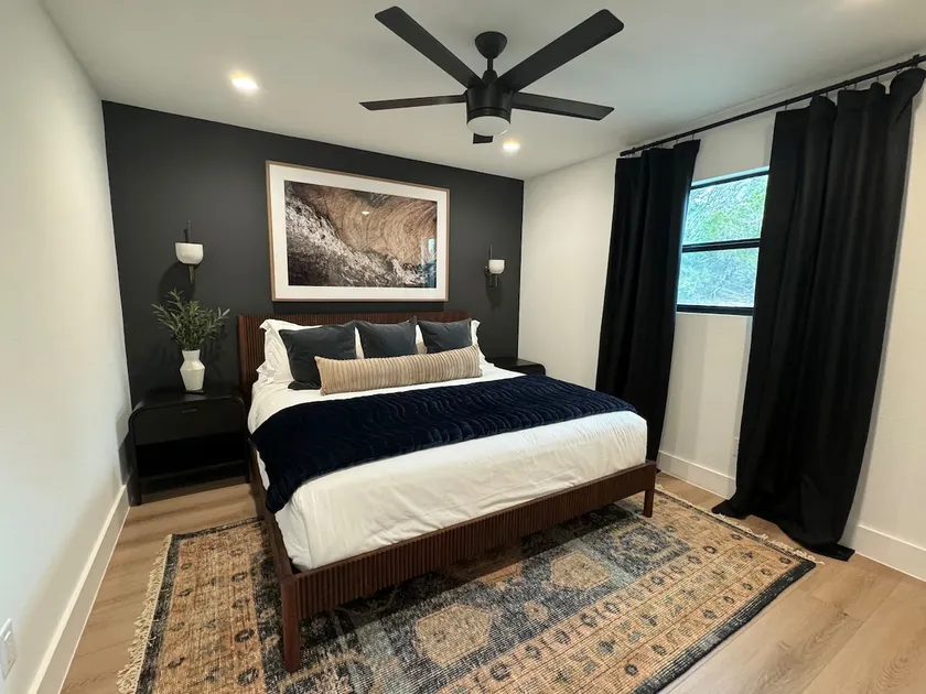 Emerald Oasis -1Acre/HotTub/Pool/2 King Beds/Grill - Image 1