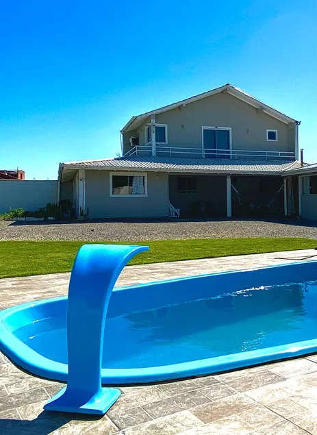 House with swimming pool, hydro and a beautiful view of the lagoon - Image 1