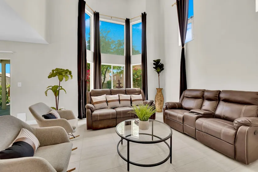 New Listing- 15 min to The Las Vegas Strip - Image 1