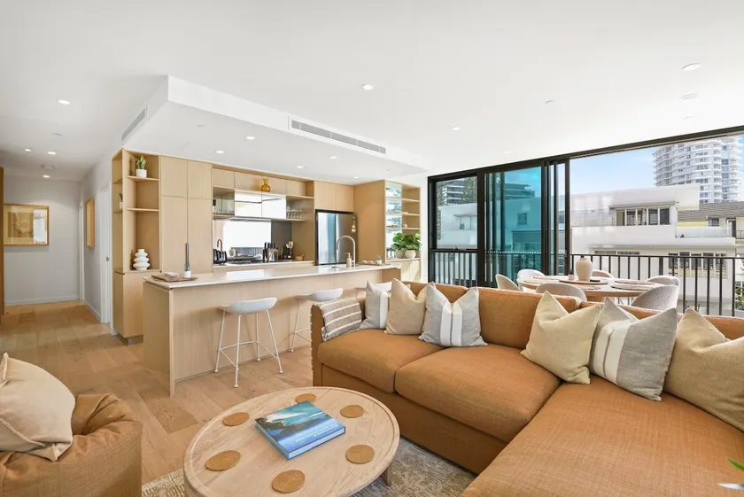 Beachfront Luxury Palm Beach - Image 1