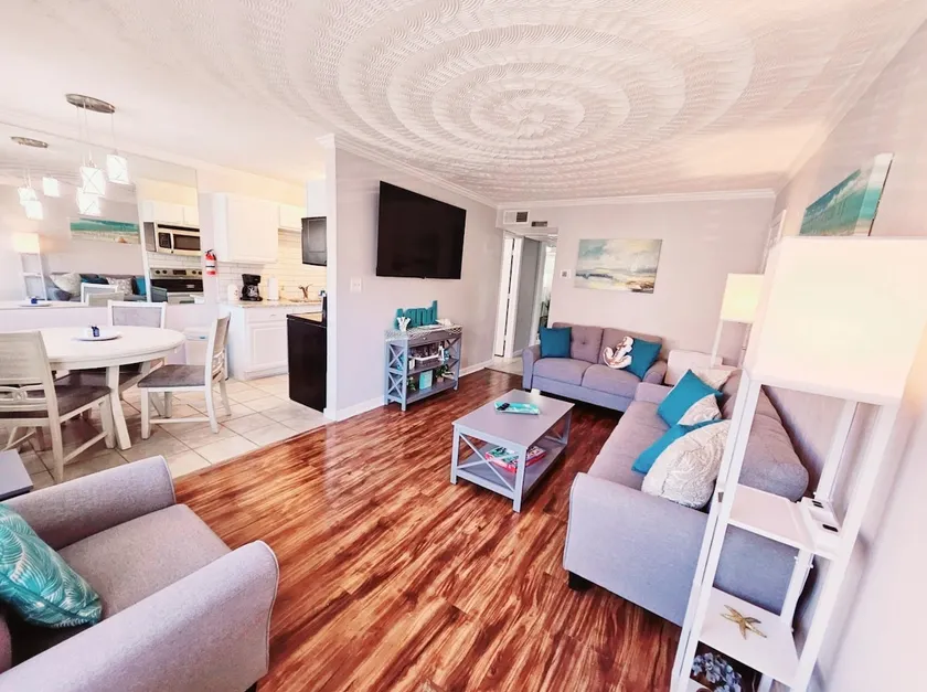 SeaShell Blu-Steps To Va Beach Oceanfront! - Image 1