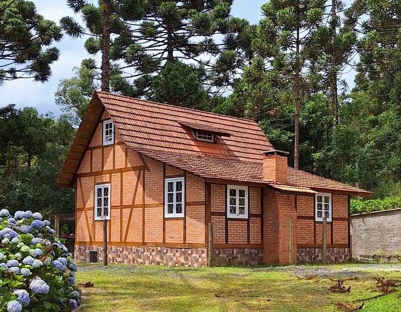 Typical German house: 2 couples + 4 slots/children - Image 1