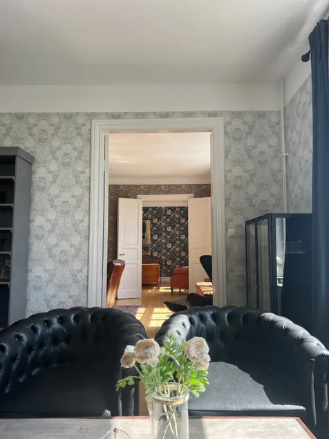 Stinsen's apartment - Image 1