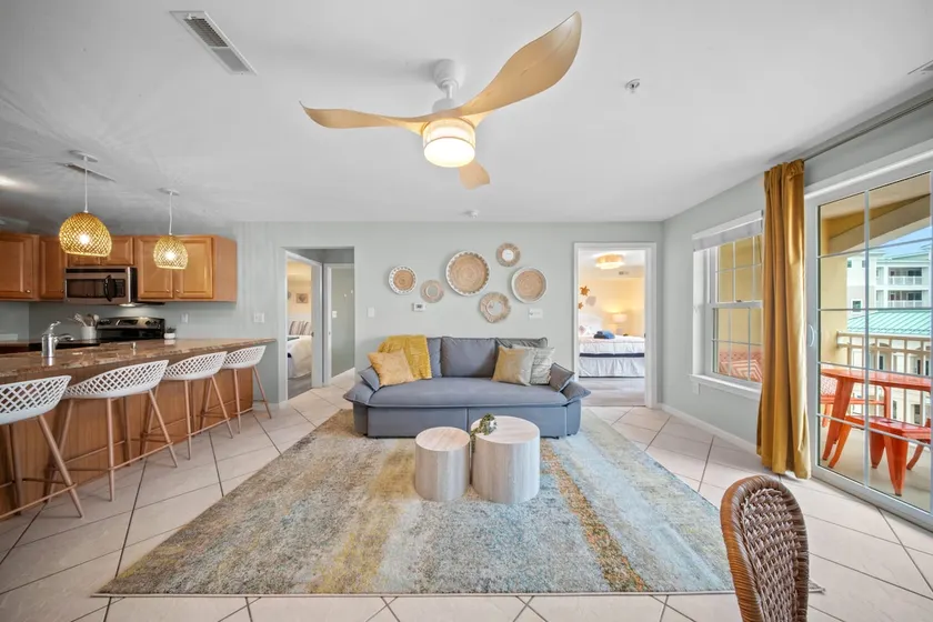 Oceanview Patio|Parking|Pool| Entertainment Dist. - Image 1