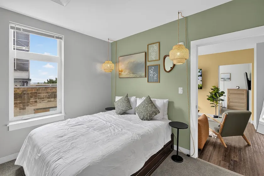 The Walker : Artistic • Eclectic • Cozy • W/D - Image 1
