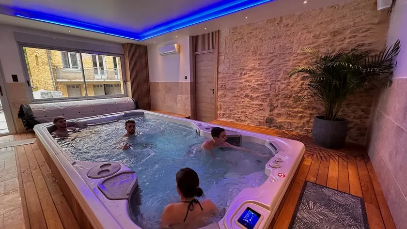 Refuge des Sens in Sarlat (spa) - Image 1