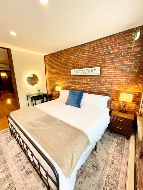 Newburyport Flat Downtown Living King Bed - Image 1