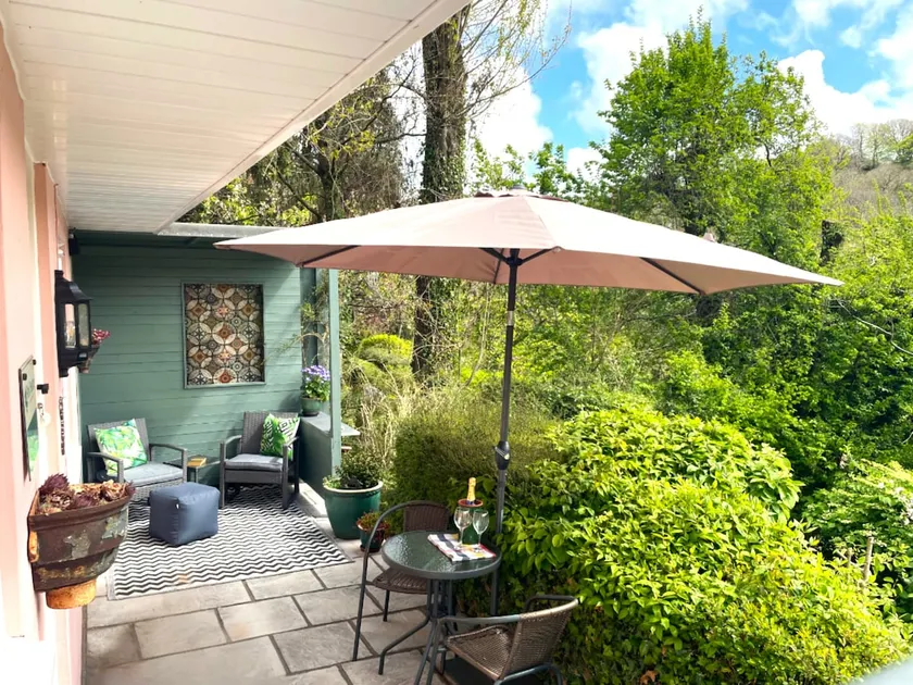 Bowen Cottage - Spectacular North Devon Hideaway - Image 1