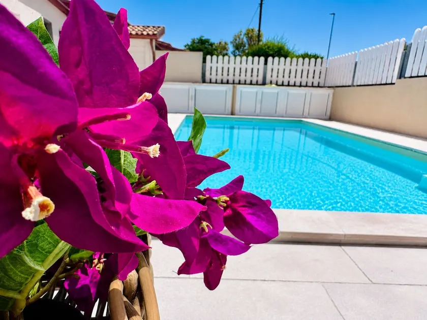 Villa mit 2 Schlafzimmern, privatem Pool, Internet WI-FI, in der Nähe von Strand und Geschäften - Image 1