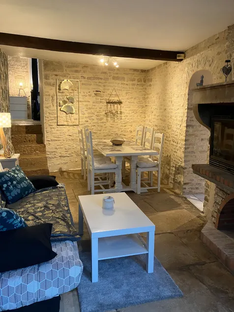Charming stone house - Image 1