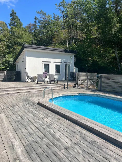 Pool House - Image 1