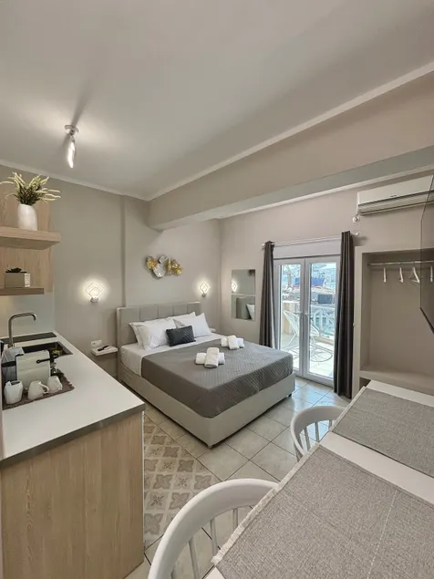 Karnagio Rooms - Koupi - Image 1