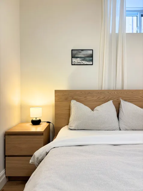 Modern Greektown Getaway | 2-BR + Parking - Image 1