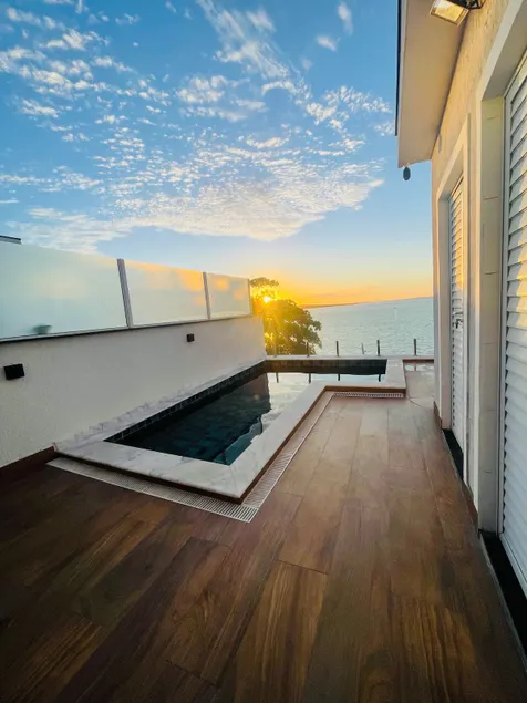 Triplex facing the Lagoon - Image 1