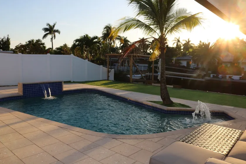 SunSet Home - Image 1