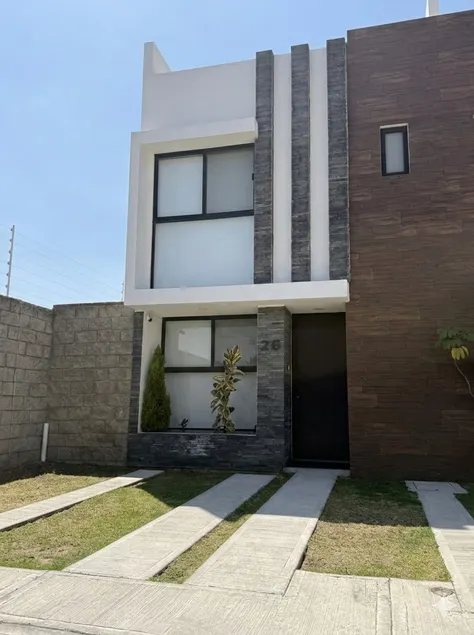 A stylish and comfortable house - Image 1