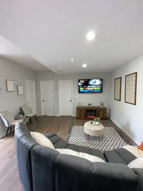2BDRM/4 beds by CryptoArena/Dodgers/DTLA/Disney/ - Image 1