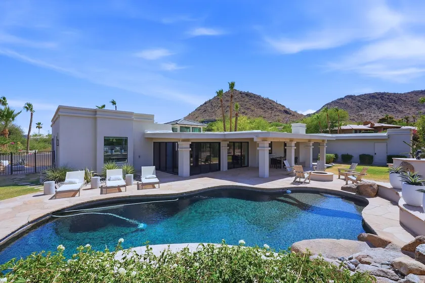 Pool~Jacuzzi~Luxury|EVChrg~Desert Park - Image 1