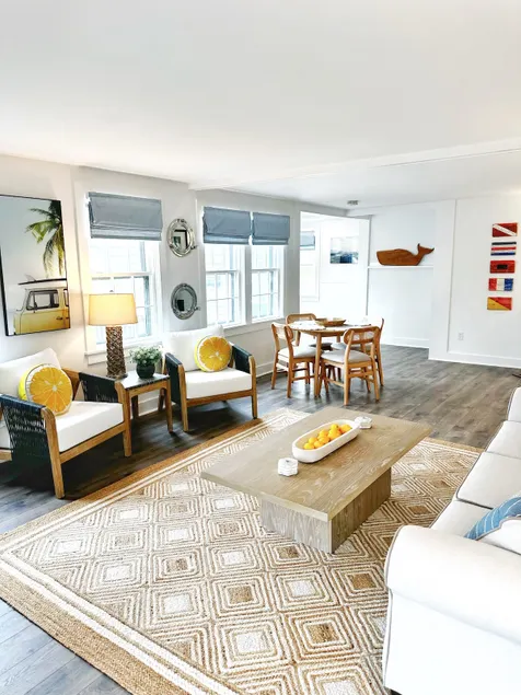 Nautical Downtown House (Sleeps 5) - Image 1